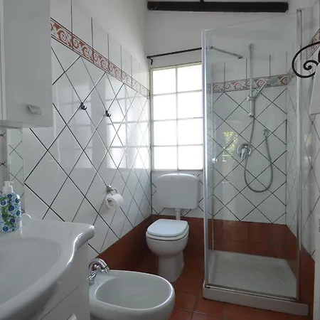 Rustico בורג'ו ורצי