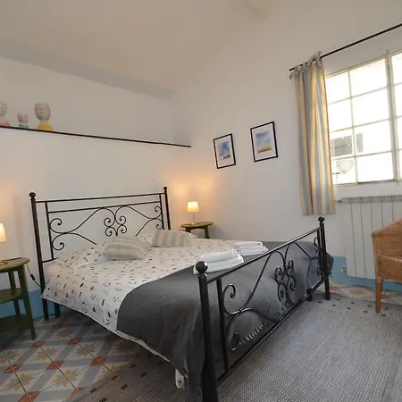 Rustico בורג'ו ורצי